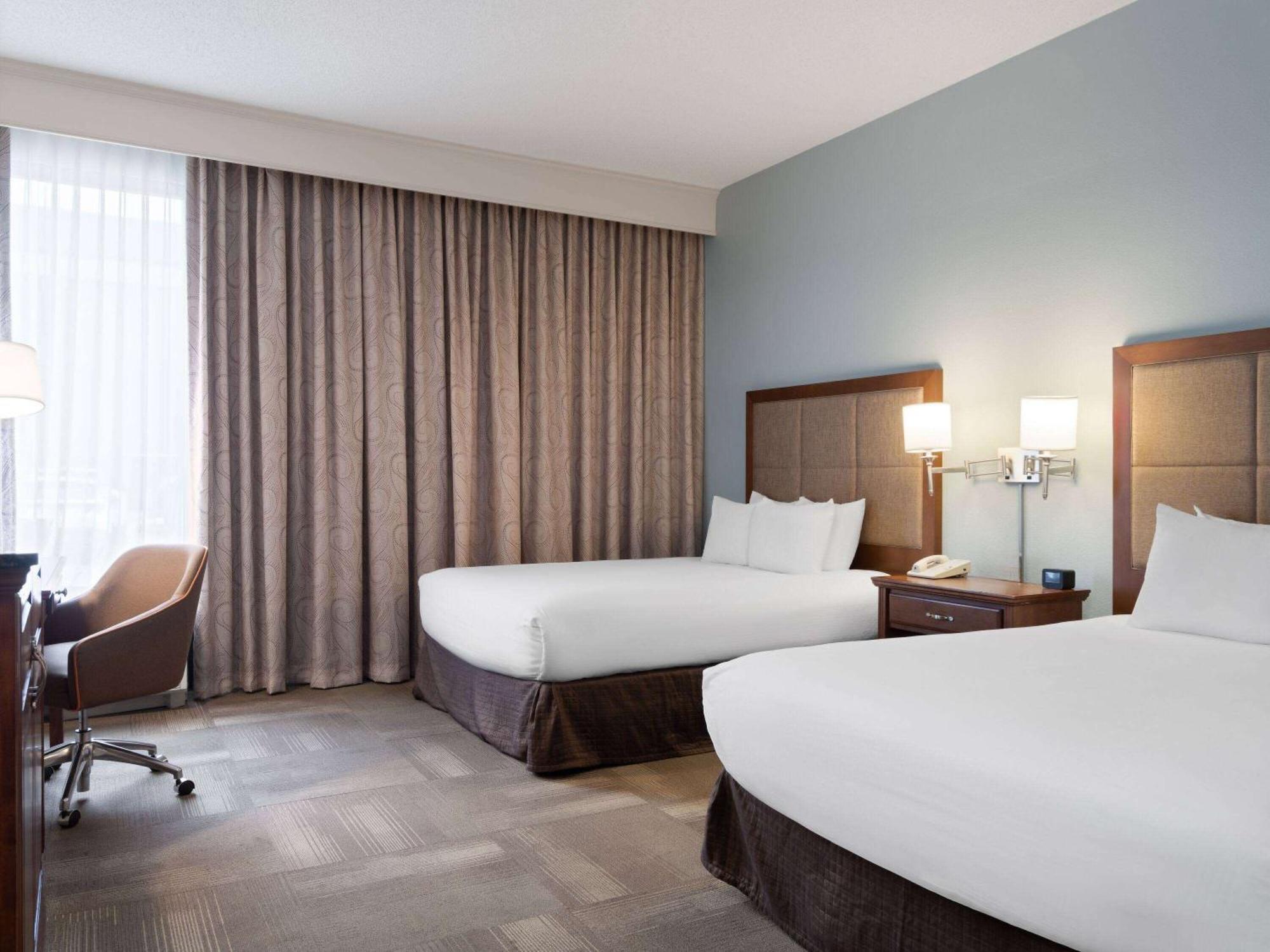 Wingate By Wyndham St Louis Airport 호텔 세인트앤 외부 사진