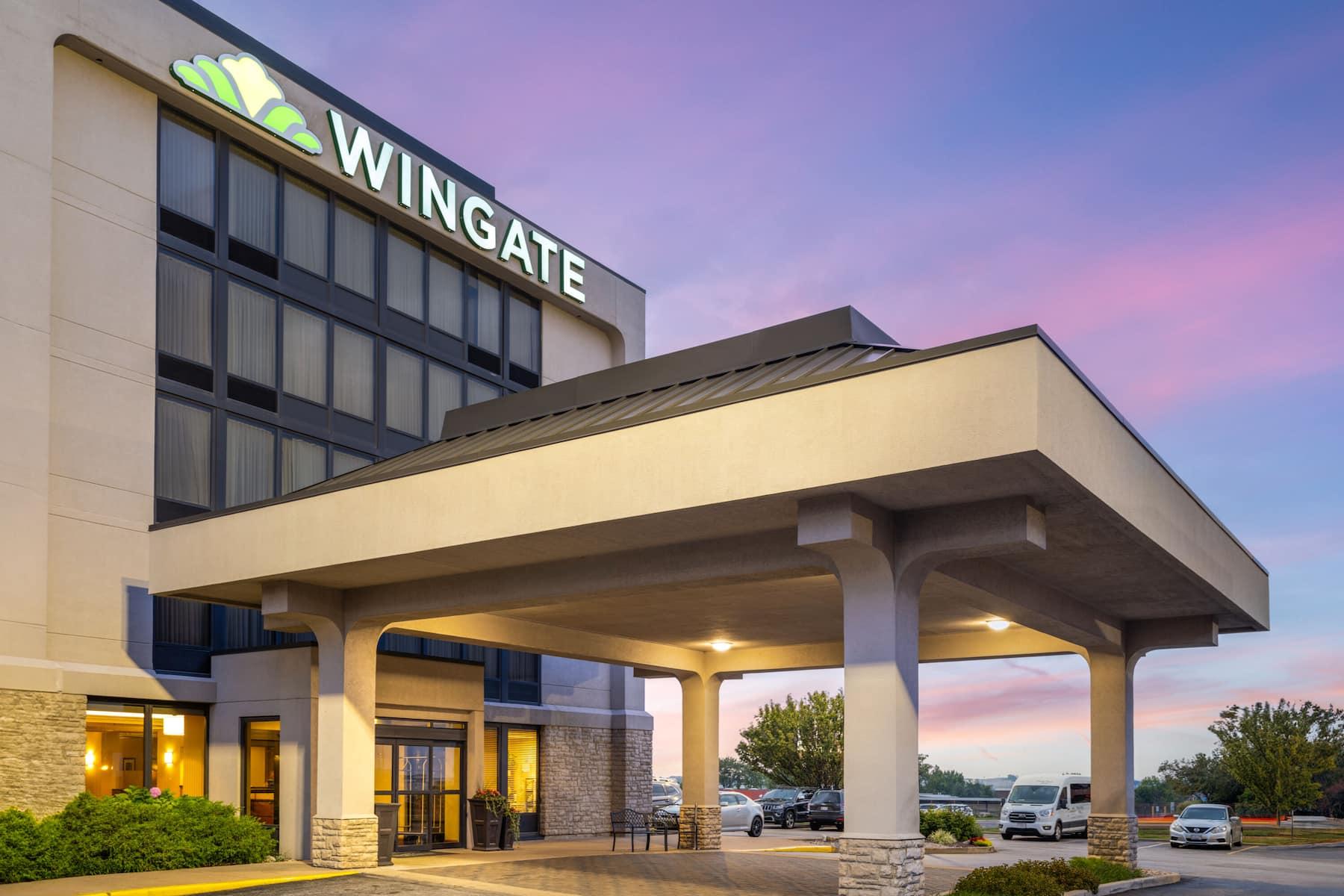 Wingate By Wyndham St Louis Airport 호텔 세인트앤 외부 사진